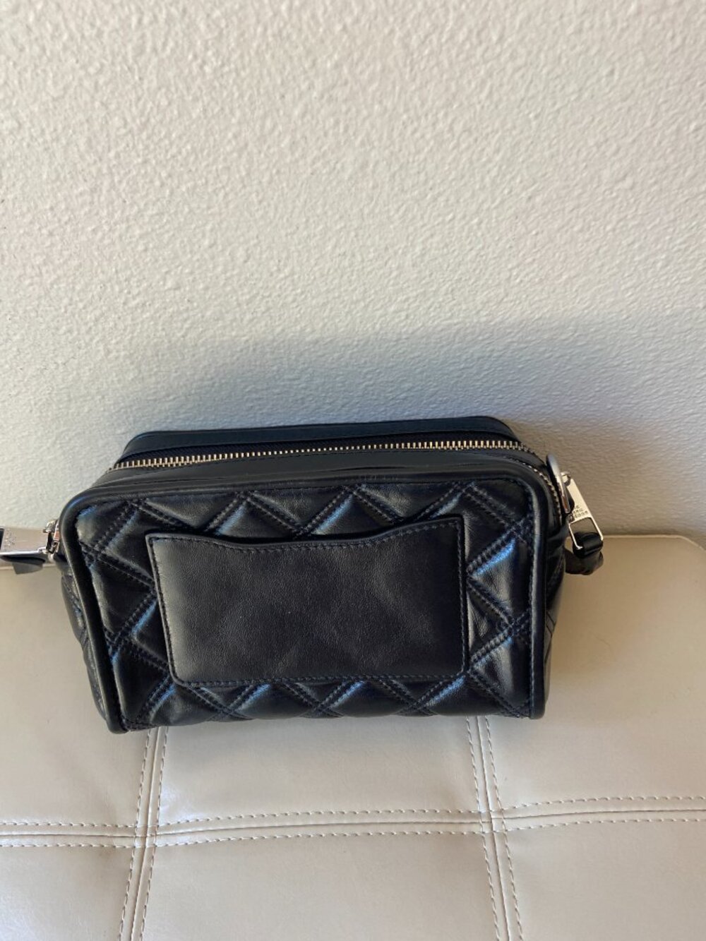 Marc Jacob’s soft shot 21 quilted crossbody bag!!! - Picture 7 of 7